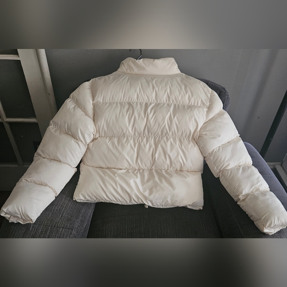 Coat❄️ - Picture 3 of 4